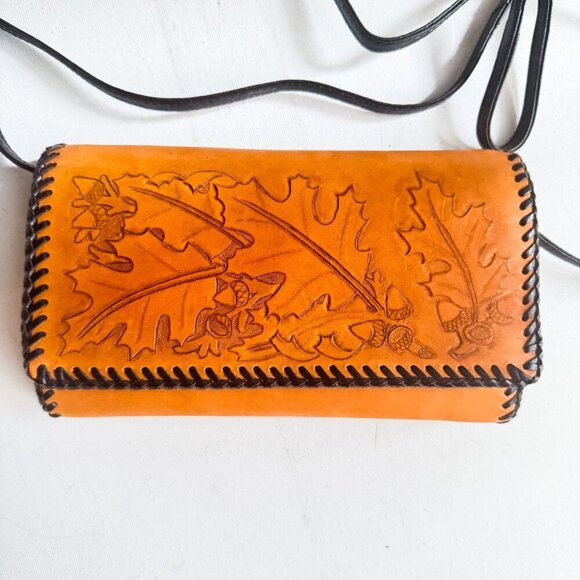 Vintage Leather Hand Tooled Leaf Acorn Print Wallet on A strap Crossbody - Picture 1 of 10